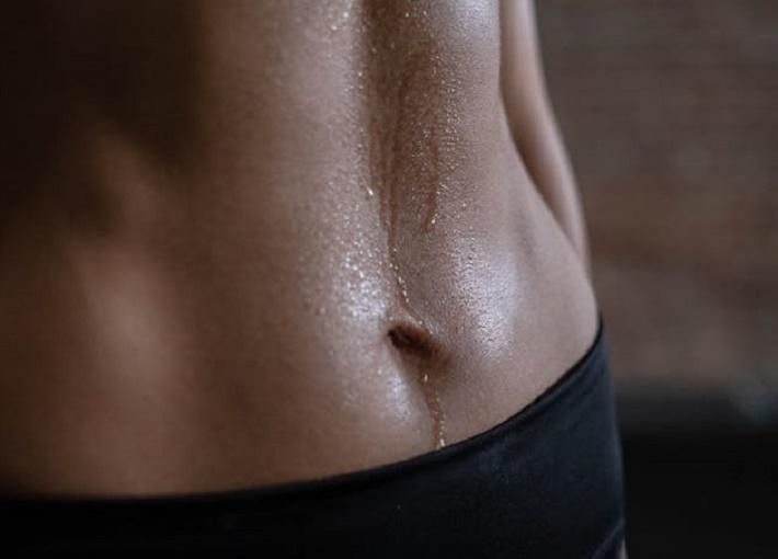 Диетолог Пономарева: Привычка лежать после приёма еды приводит к ожирению