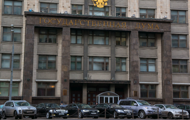 Депутат Картаполов объяснил возмутивший бойцов запрет на использование гаджетов Депутат Картаполов объяснил возмутивший бойцов запрет на использование гаджетов