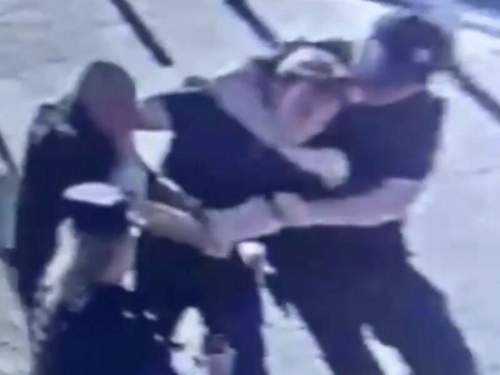 Сын миллиардера Бажаева устроил драку с полицией, попав на видео (ВИДЕО)