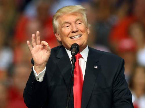 Странное заявление Трампа на митинге христиан вызвало панику в США