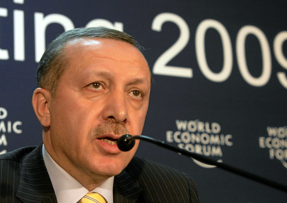 Ребенок получил пощечину от Реджепа Тайипа Эрдогана за отказ поцеловать ему руку