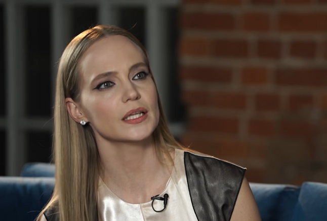 Глюкоза впервые прокомментировала конфликт с Фадеевым по поводу авторских прав