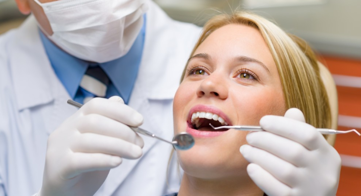 Стоматолог Шмойлов назвал допустимое количество установленных за раз имплантов