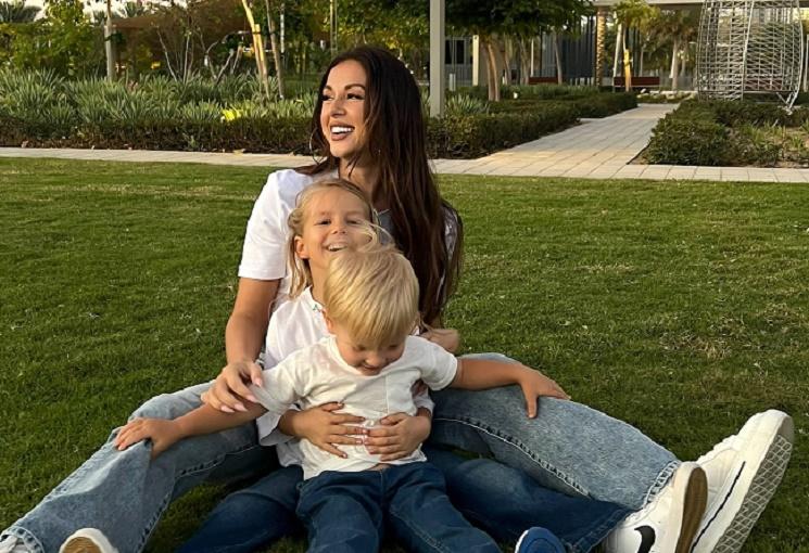 Нюша и Игорь Сивов договорились, где будут жить их дети после развода родителей