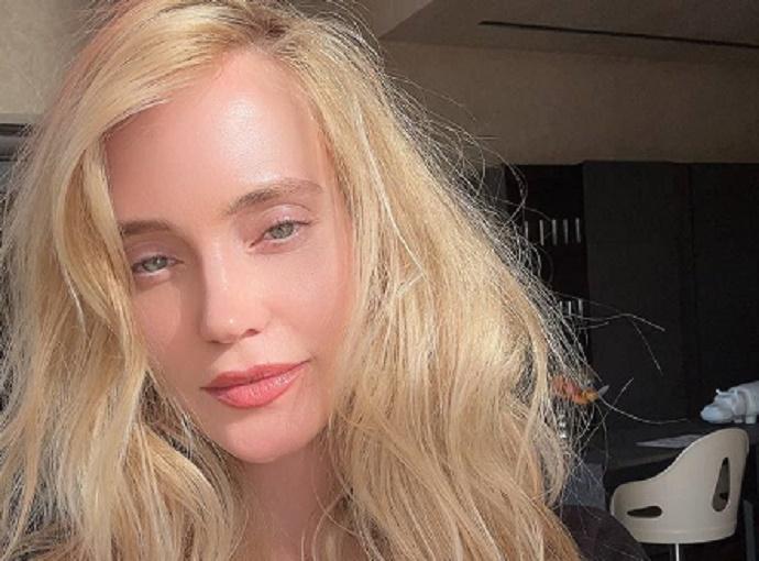 Певица Глюкоза напомнила о себе после слухов о лечении в рехабе Певица Глюкоза напомнила о себе после слухов о лечении в рехабе