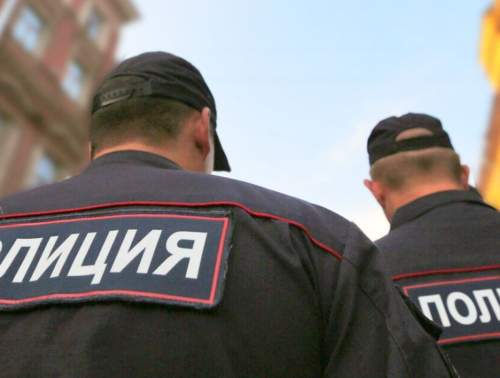В Сочи туристки зарезали мужчину, сбросили тело на пляж и ушли гулять (ФОТО) В Сочи туристки зарезали мужчину, сбросили тело на пляж и ушли гулять (ФОТО)