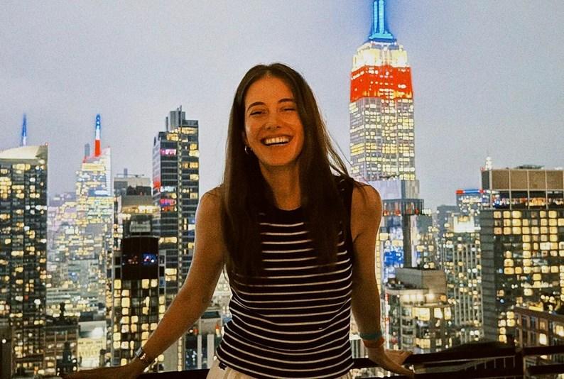 Эрсин Арыджы и Берил Позам готовятся к свадьбе накануне премьеры «Зимородка»