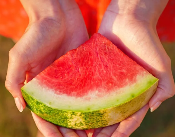 Агроном Викулов рассказал, сколько времени можно хранить разрезанный арбуз Агроном Викулов рассказал, сколько времени можно хранить разрезанный арбуз