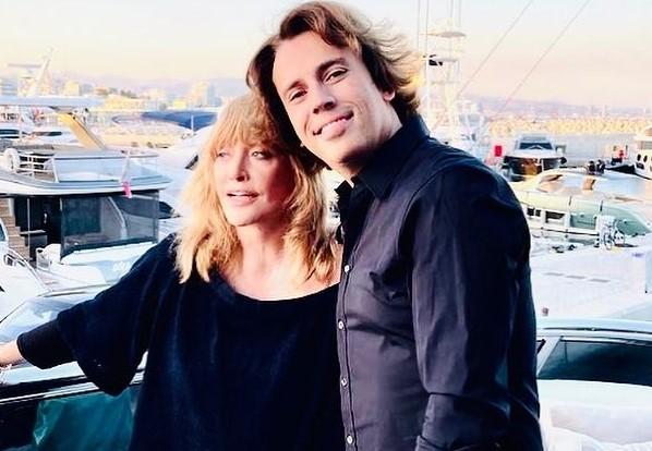 Домработница Дороднова: Алла Пугачева покинула Россию не по своему желанию Домработница Дороднова: Алла Пугачева покинула Россию не по своему желанию