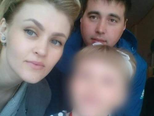 Боец СВО на Урале убил экс-супругу, выстрелил в ее нового мужа и покончил с собой Боец СВО на Урале убил экс-супругу, выстрелил в ее нового мужа и покончил с собой