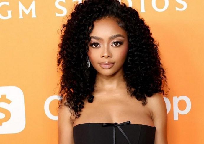 Звезду Disney Скай Джексон арестовали в Голливуде за избиение бойфренда Звезду Disney Скай Джексон арестовали в Голливуде за избиение бойфренда