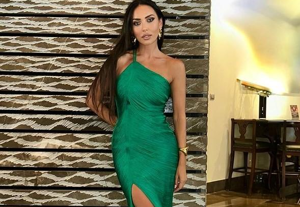 Жена Павлиашвили пошутила над новым платьем Алсу
