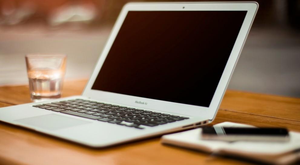 Canalys: Apple доминирует на рынке компьютеров с искусственным интеллектом Canalys: Apple доминирует на рынке компьютеров с искусственным интеллектом