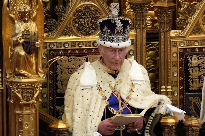 Букингемский дворец пересмотрел планы похорон Карла III Букингемский дворец пересмотрел планы похорон Карла III