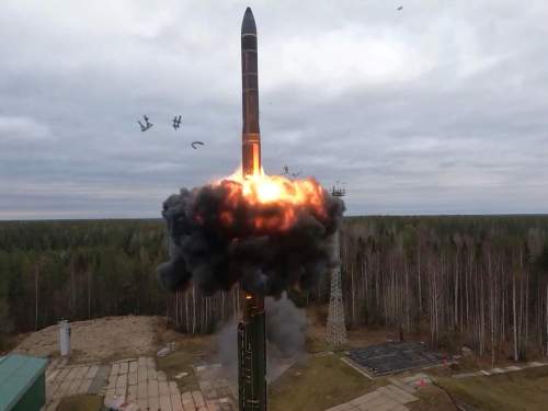 «Уничтожат до запуска»: в США раскрыли сценарий ядерной войны с РФ
