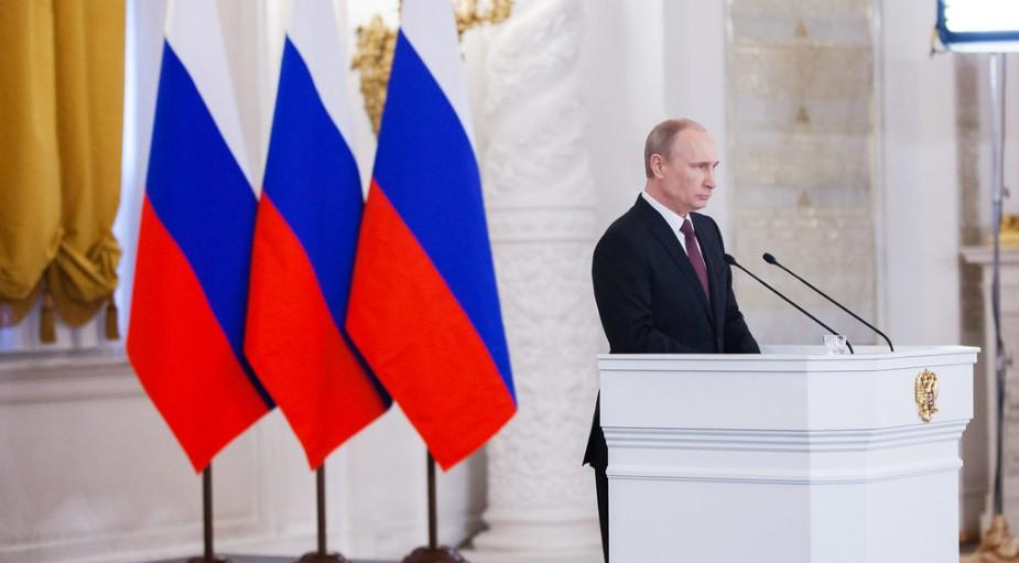 Владимир Путин назвал передачу Крыма Украине подарком Хрущева