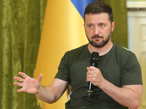 Зеленский заявил, что хочет видеть Россию на втором саммите по Украине