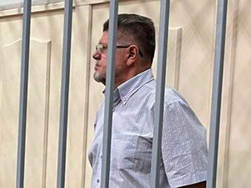 Суд арестовал имущество бывшего главного нарколога Минздрава Евгения Брюна