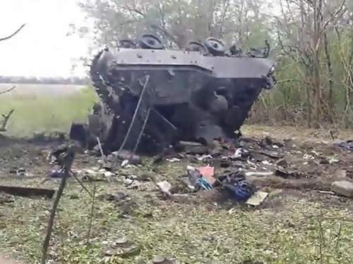 Ракеты ВС РФ разнесли диверсантов ВСУ перед отправкой под Курск (ФОТО, ВИДЕО) Ракеты ВС РФ разнесли диверсантов ВСУ перед отправкой под Курск (ФОТО, ВИДЕО)