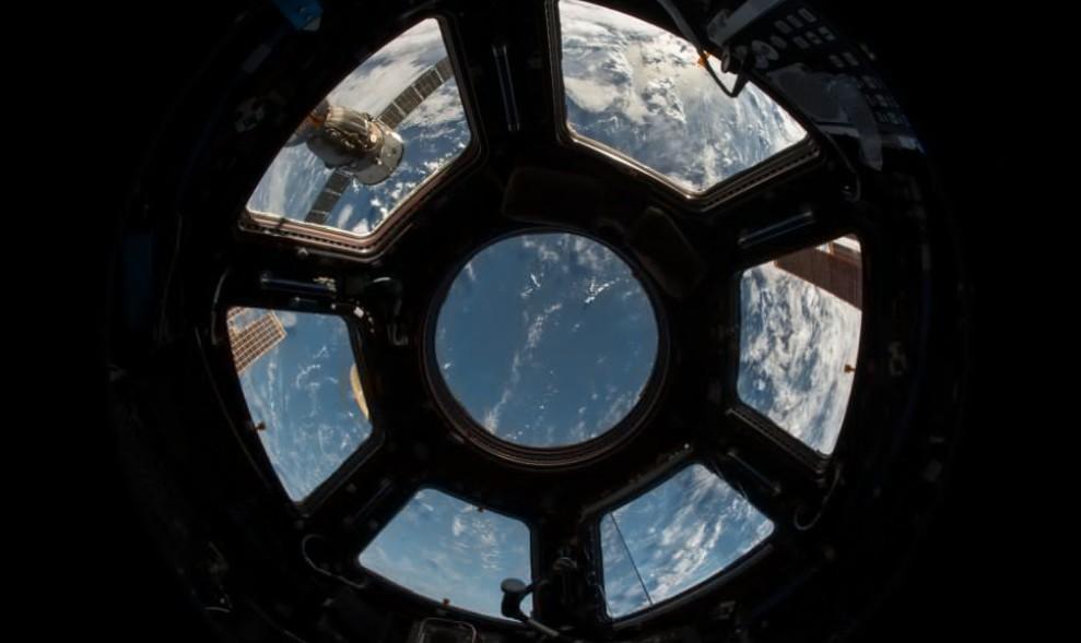 Запуск Crew Dragon с российским космонавтом перенесен на 25 сентября Запуск Crew Dragon с российским космонавтом перенесен на 25 сентября