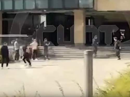 Стрельба у головного офиса Wildberries в Москве: есть погибший и раненые (ВИДЕО) Стрельба у головного офиса Wildberries в Москве: есть погибший и раненые (ВИДЕО)