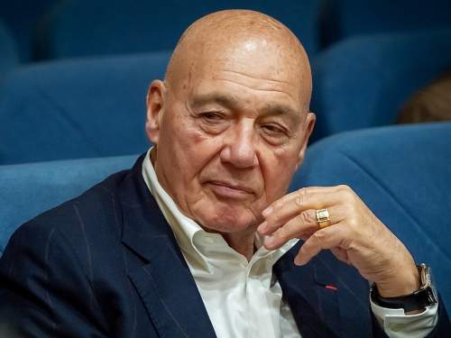 Эрнст объявил о возвращении Познера на «Первый канал», попав под жесткую критику Эрнст объявил о возвращении Познера на «Первый канал», попав под жесткую критику