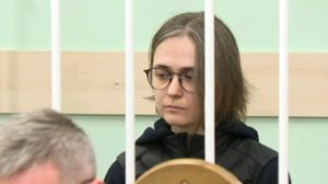 Антонину Мартынову, осужденную за попытку убийства дочери 16 лет назад, освободили в зале суда (ФОТО) Антонину Мартынову, осужденную за попытку убийства дочери 16 лет назад, освободили в зале суда (ФОТО)