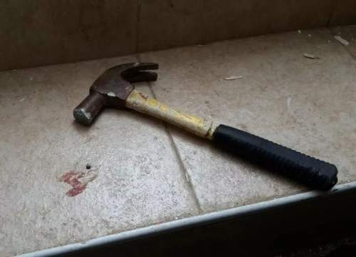 В Иркутской области школьник с молотком и ножом напал на учеников В Иркутской области школьник с молотком и ножом напал на учеников