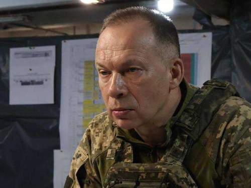 На Украине потребовали объяснений от прячущегося на даче главкома ВСУ Сырского На Украине потребовали объяснений от прячущегося на даче главкома ВСУ Сырского