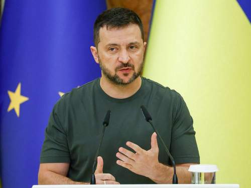 Зеленский заявил о включении КНДР в боевые действия на стороне РФ Зеленский заявил о включении КНДР в боевые действия на стороне РФ