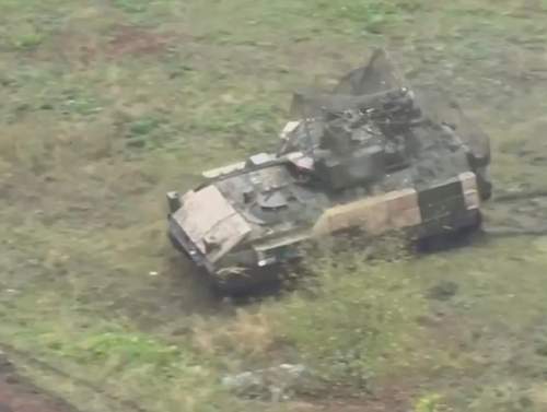 В Курской области заметили танк M1 Abrams, управляемый ВСУ (ВИДЕО) В Курской области заметили танк M1 Abrams, управляемый ВСУ (ВИДЕО)