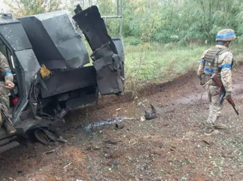 «Нога вон схаванная уже»: ВС РФ сняли на видео тела боевиков ВСУ под Курском (ВИДЕО) «Нога вон схаванная уже»: ВС РФ сняли на видео тела боевиков ВСУ под Курском (ВИДЕО)