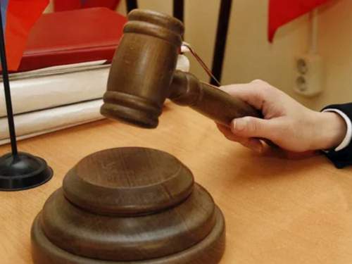Жителя Якутии приговорили к пожизненному сроку за убийство четырех человек Жителя Якутии приговорили к пожизненному сроку за убийство четырех человек