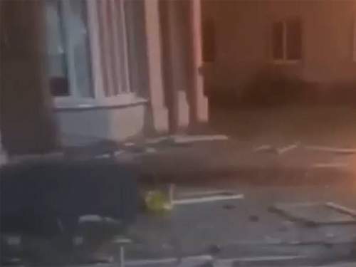 БПЛА ВСУ ударили по многоэтажке в Брянске: есть пострадавший (ВИДЕО)