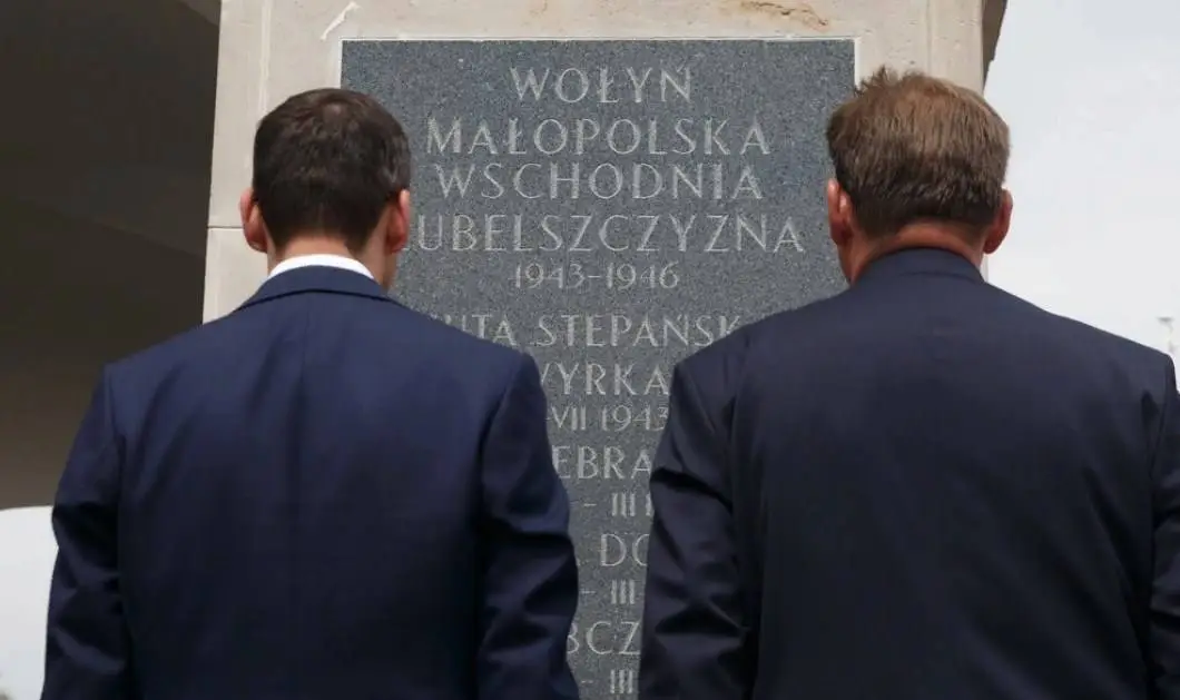 Варшава уличила Киев в обмане по вопросу эксгумации тел жертв Волынской резни
