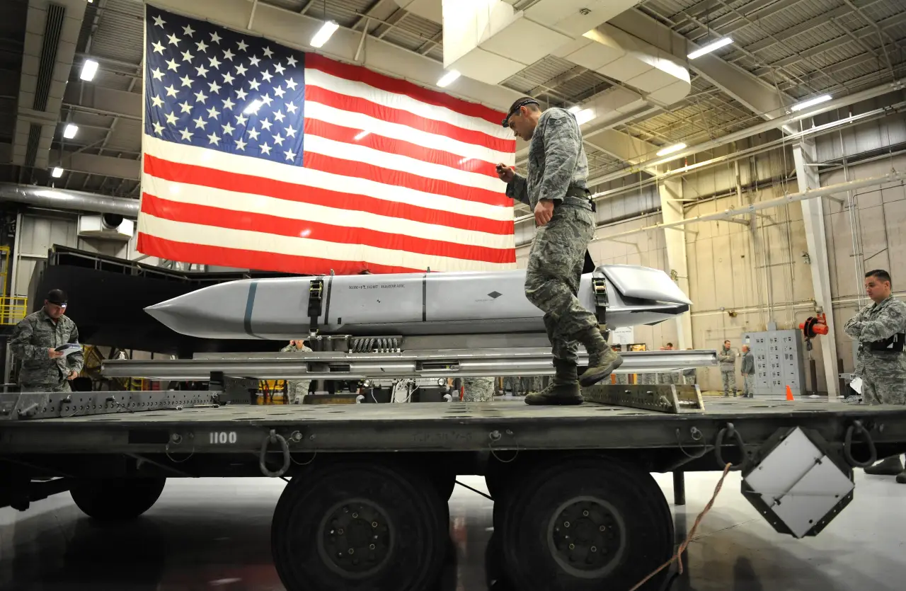 В США предложили дать Украине «все, кроме ядерного оружия»