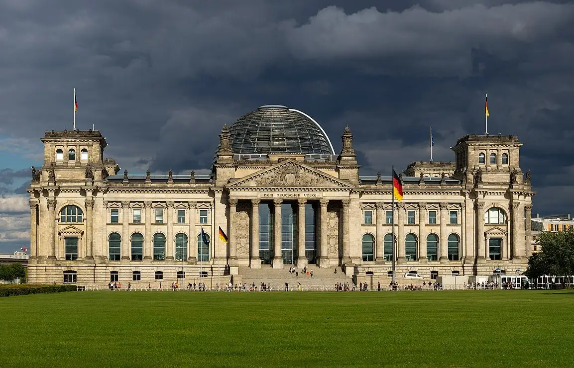 Политический кризис в Германии набирает обороты: уже три министра отправлены в отставку, коалиция Шольца рушится