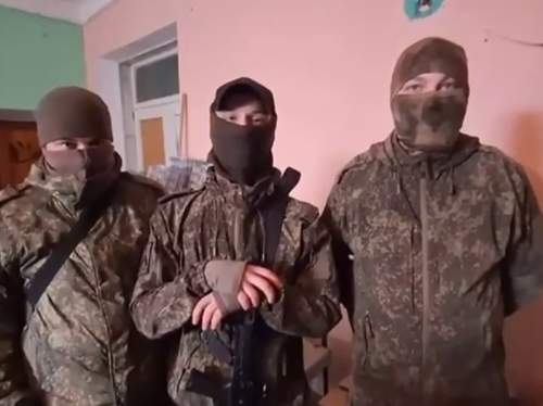 «Неужели трудно потерпеть?»: бойцы СВО РФ записали обращение к россиянам «Неужели трудно потерпеть?»: бойцы СВО РФ записали обращение к россиянам