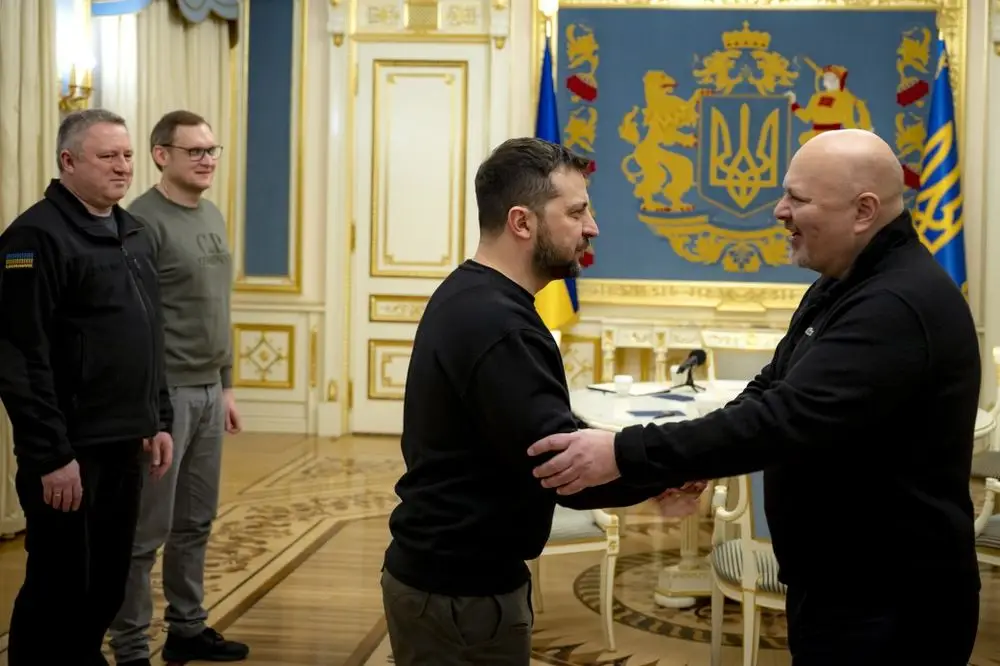 Выдавший ордер на арест президента РФ генпрокурор МУС, поддержавший Украину, сам оказался под следствием