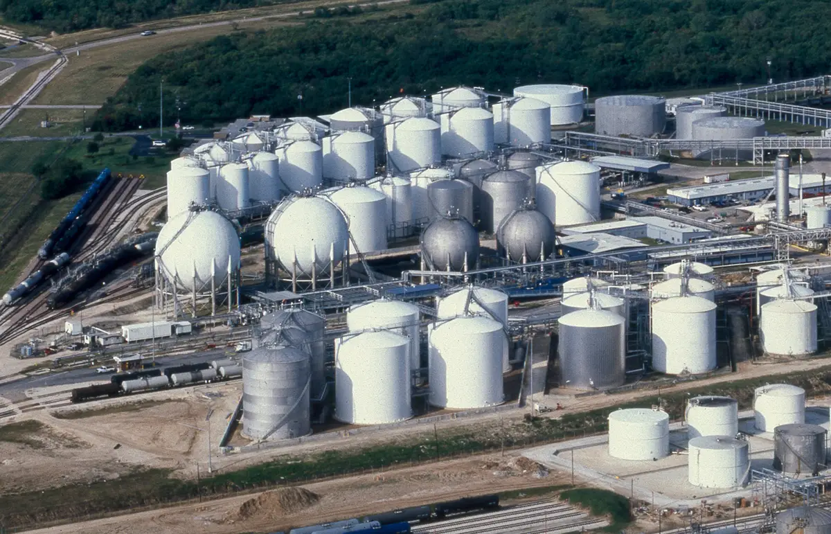 Индия и Россия создадут крупнейший азиатский хаб нефтепродуктов