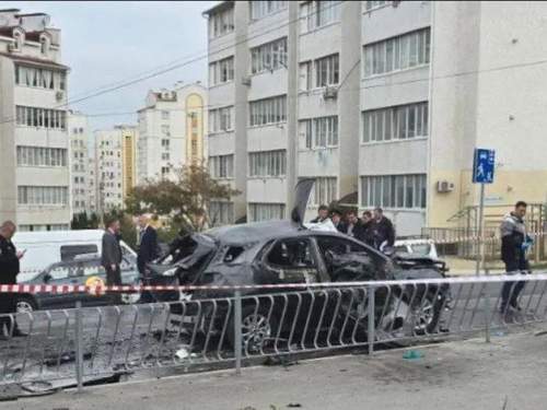 В Севастополе при взрыве автомобиля погиб капитан Черноморского флота (ВИДЕО)