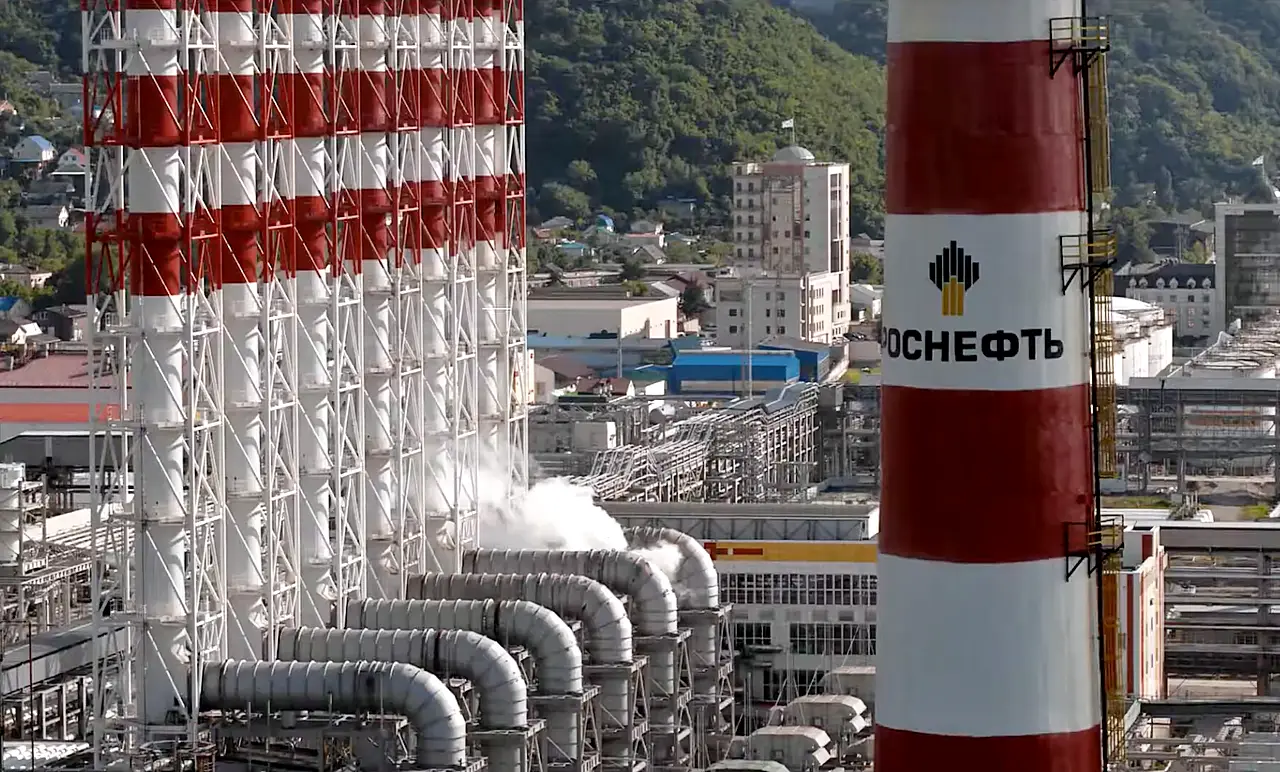 В России всё больше простаивающих мощностей нефтепереработки – Reuters В России всё больше простаивающих мощностей нефтепереработки – Reuters