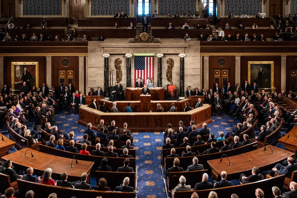 Республиканцы вслед за Сенатом взяли и Палату представителей Конгресса, сосредоточив в своих руках всю полноту власти