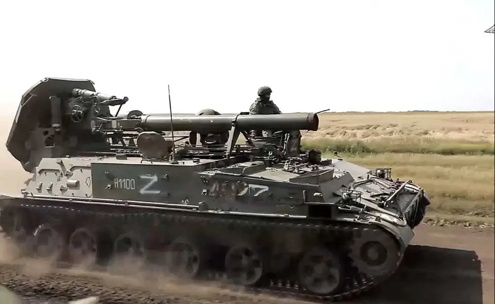 Российские войска затягивают петлю вокруг группировки ВСУ южнее Курахово Российские войска затягивают петлю вокруг группировки ВСУ южнее Курахово