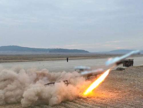 «Взорвали иномарку»: Ким Чен Ын проверил первые испытания дронов-камикадзе (ФОТО) «Взорвали иномарку»: Ким Чен Ын проверил первые испытания дронов-камикадзе (ФОТО)