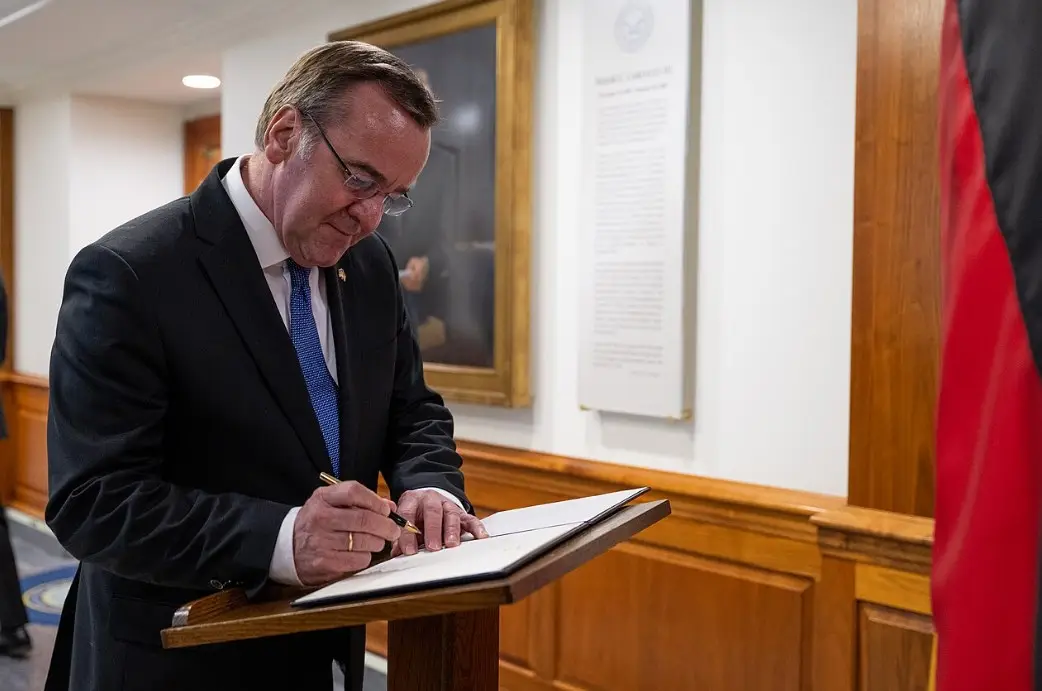 Министр обороны ФРГ обрадован новыми поставками секретных «мини-таурусов» на Украину