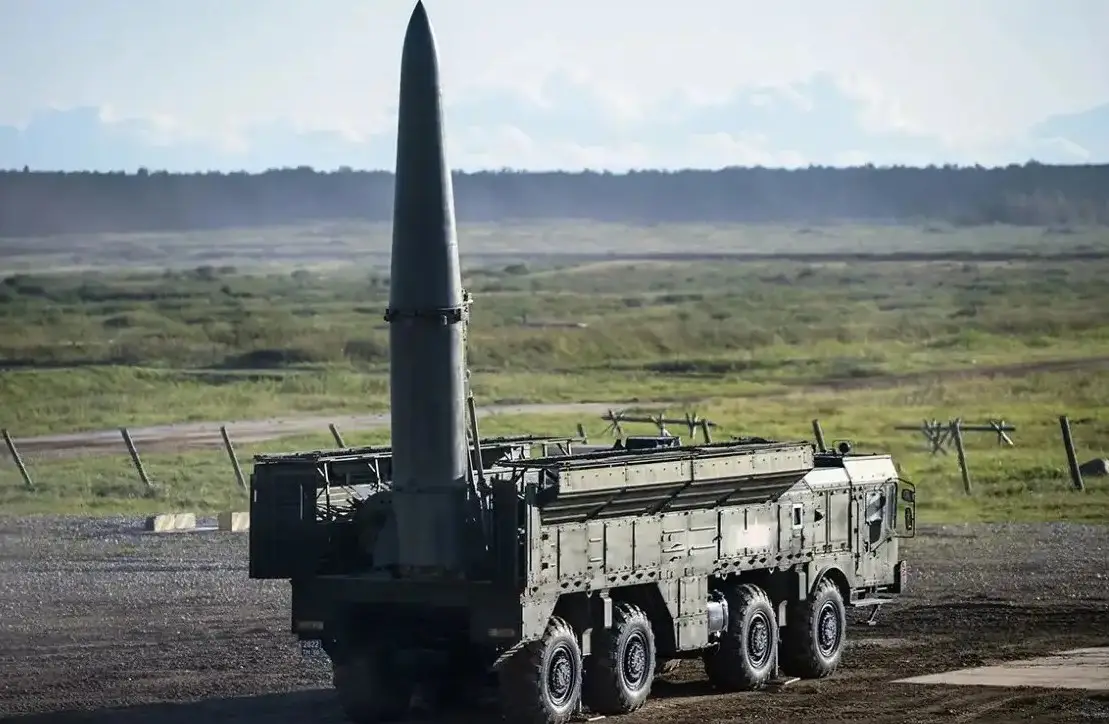 Минус 20 единиц техники и более 100 боевиков ВСУ: «Искандер» поразил скопление противника на Сумщине