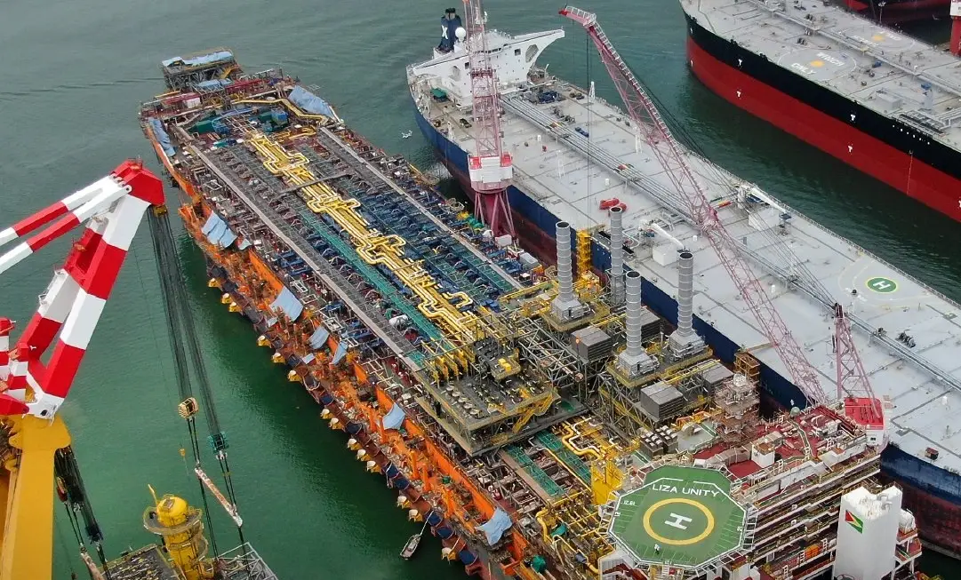 Спасти НПЗ: Москва снимет запрет на экспорт бензина раньше, чем планировалось