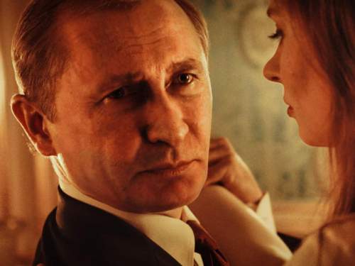 «Что про карликов-то снимать»: известные российские режиссеры оценили польский дипфейк-фильм о Путине «Что про карликов-то снимать»: известные российские режиссеры оценили польский дипфейк-фильм о Путине