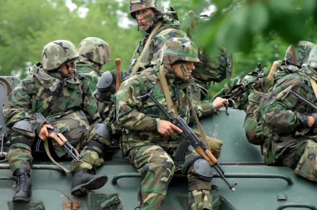 Запад планирует ввести на Украину до 100 тысяч миротворцев – СВР